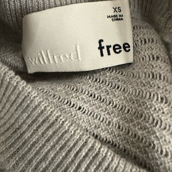 Wilfred Heather Gray Cropped Ribbed Sweater - Picture 4 of 4